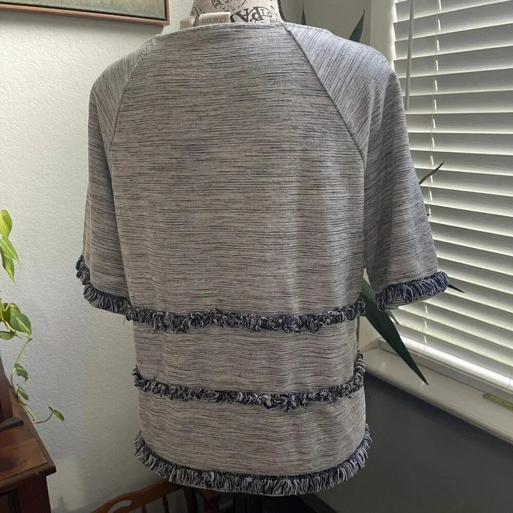 Chico's Women's 0 Small Fringed Top's Gray‎ Basic Bohemian Classic - Picture 3 of 7
